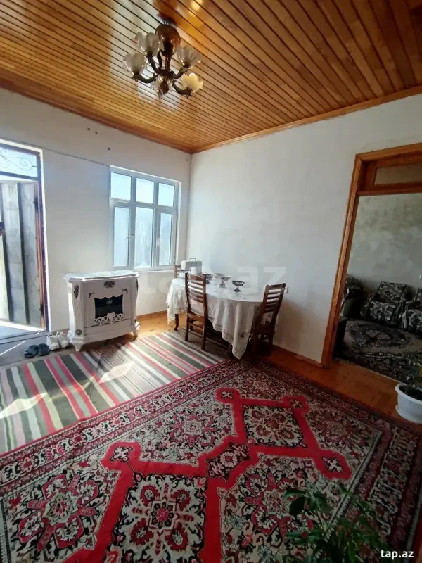 Satılır 4 otaqlı həyət evi 100 m²