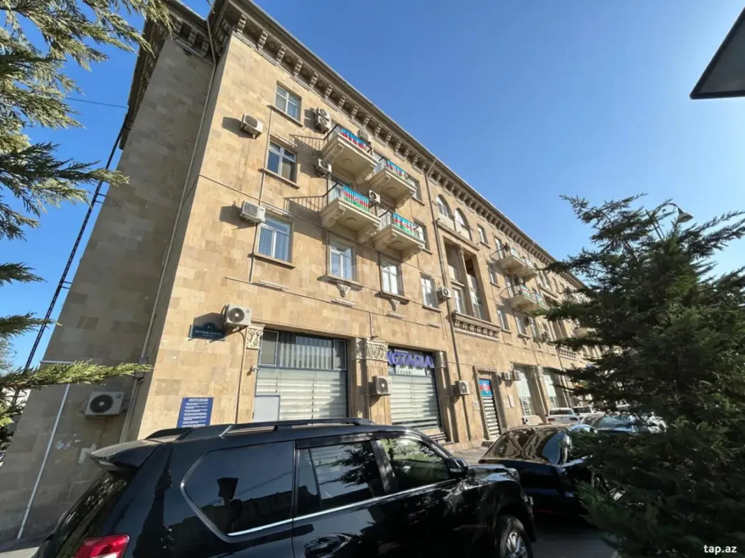 Satılır 3 otaqlı mənzil 90 m²