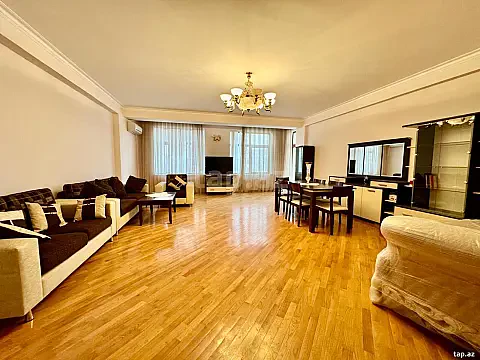 Satılır 3 otaqlı yeni tikili 190 m² — Bakı 3 otaq 190.00 m²