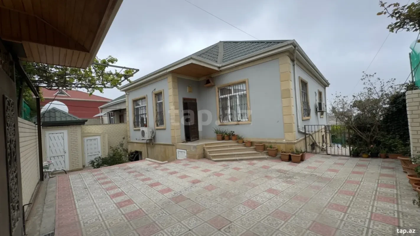 Satılır 6 otaqlı həyət evi 260 m²