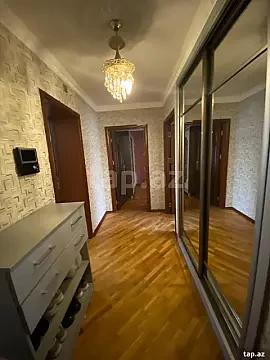 Satılır 3 otaqlı mənzil 95 m² — Bakı, İnşaatçılar 3 otaq 95.00 m²