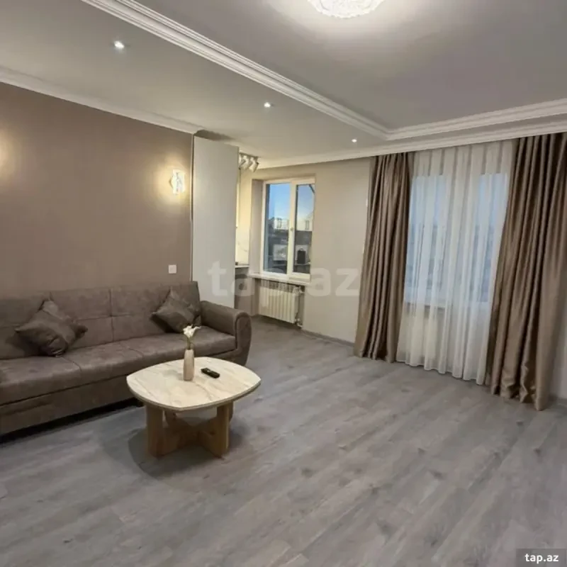 Satılır 1 otaqlı mənzil 40 m²