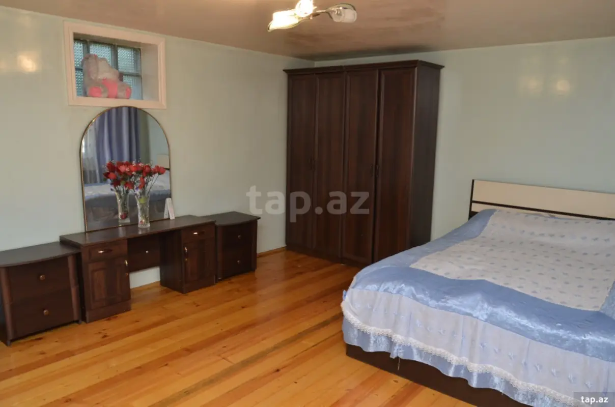 Kirayə verilir 6 otaqlı həyət evi 250 m²