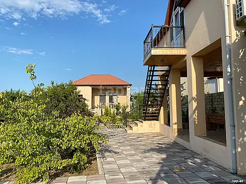 Kirayə verilir 4 otaqlı həyət evi 110 m² — Bakı, Novxanı 4 otaq 110.00 m²
