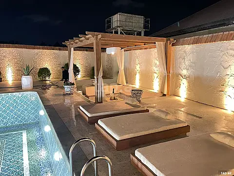 Satılır 7 otaqlı həyət evi 360 m² — Bakı, Novxanı 7 otaq 360.00 m²