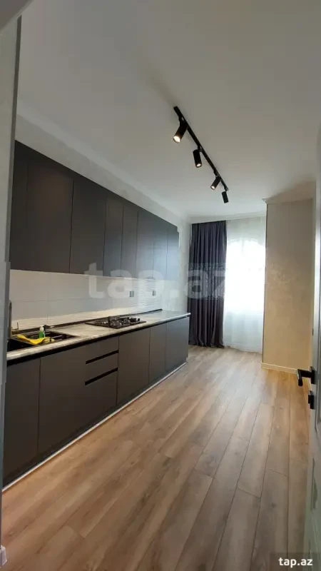 Satılır 3 otaqlı yeni tikili 90 m²