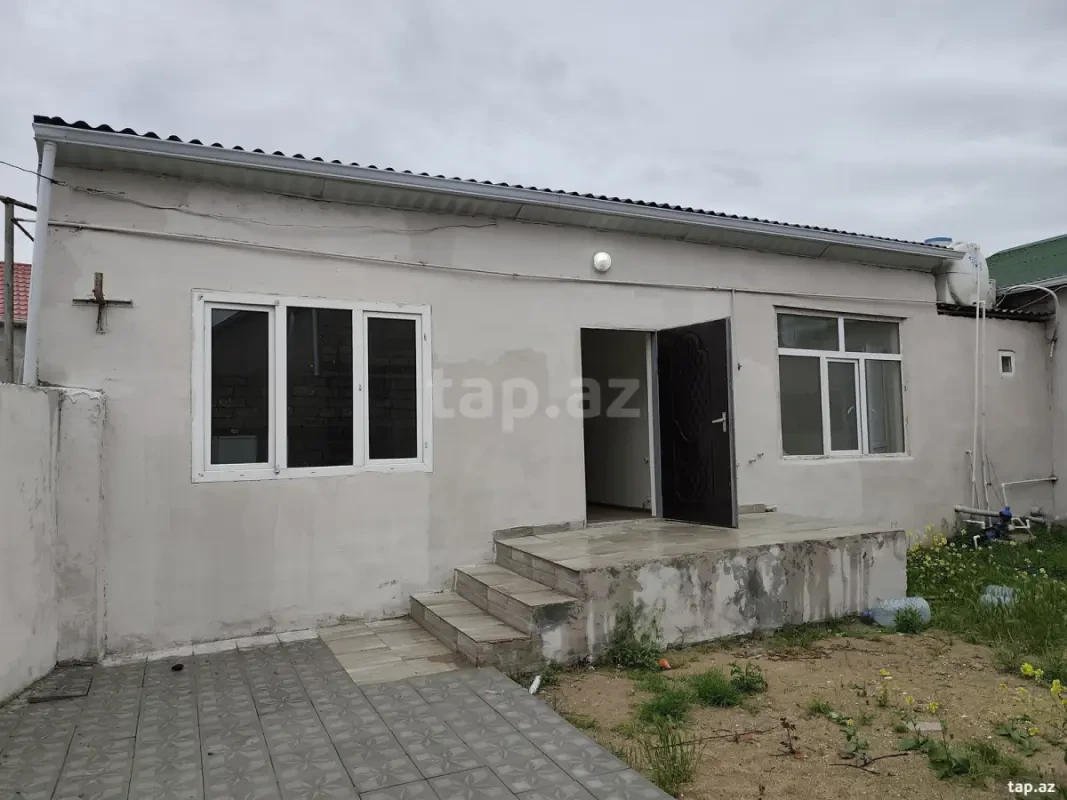 Satılır 3 otaqlı həyət evi 100 m²