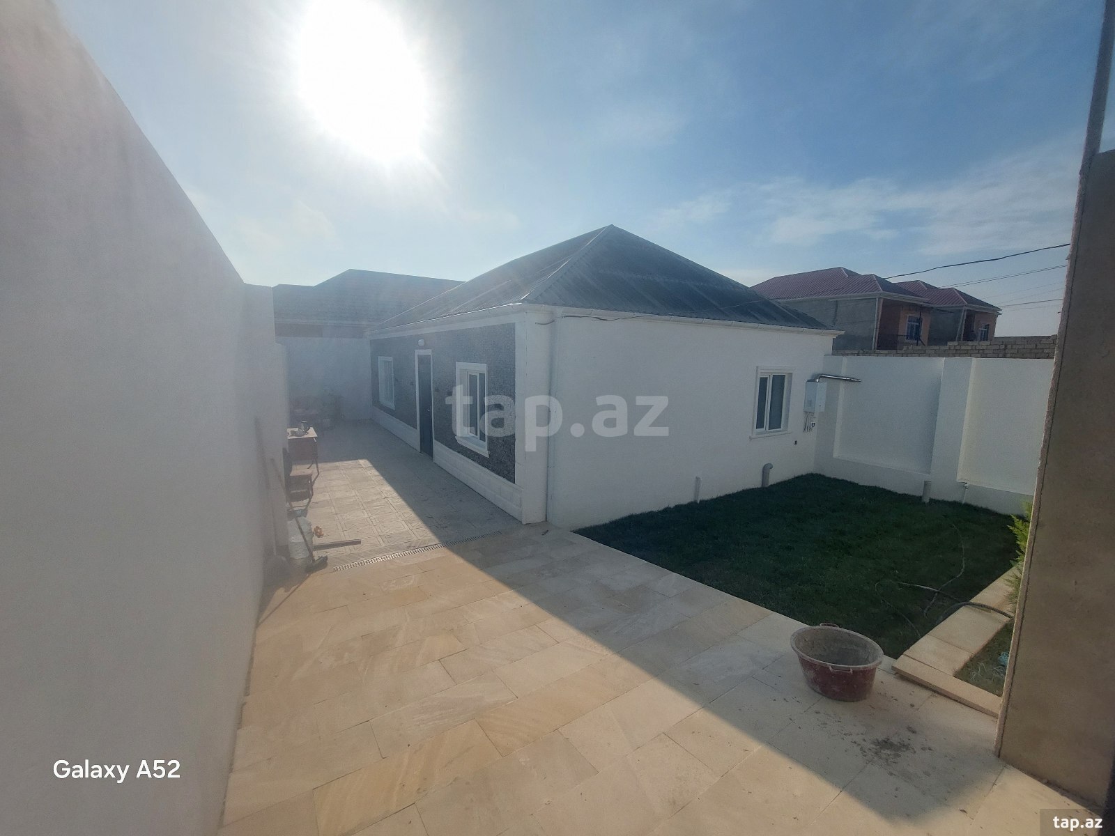 Satılır 4 otaqlı həyət evi 200 m²