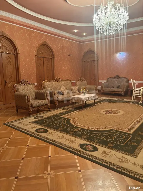 Kirayə verilir 5 otaqlı həyət evi 100 m²