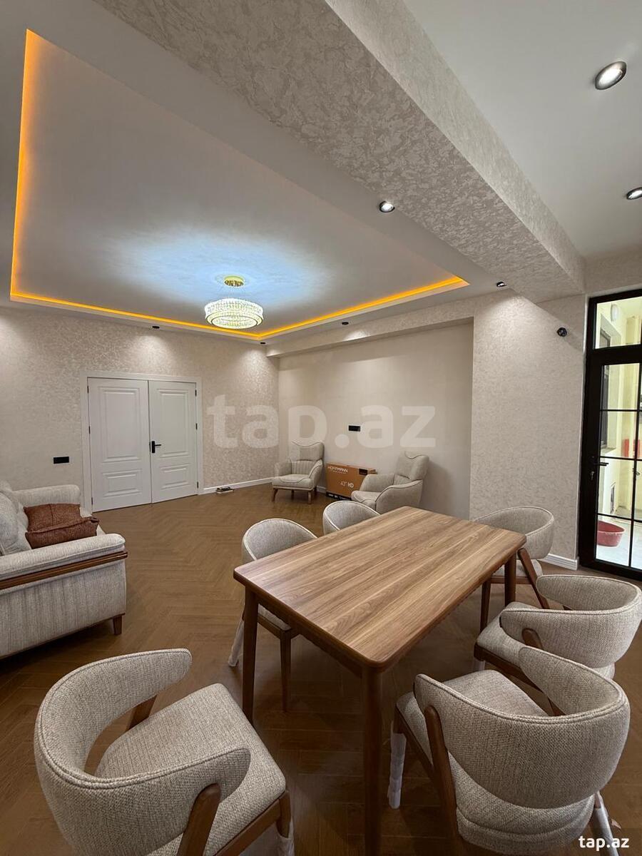 Satılır 4 otaqlı yeni tikili 140 m²