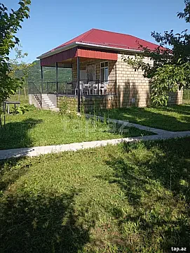 Kirayə verilir 3 otaqlı həyət evi 90 m² — Şamaxı 3 otaq 90.00 m²