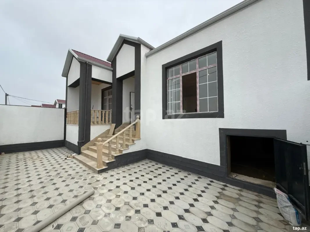 Satılır 3 otaqlı həyət evi 100 m²