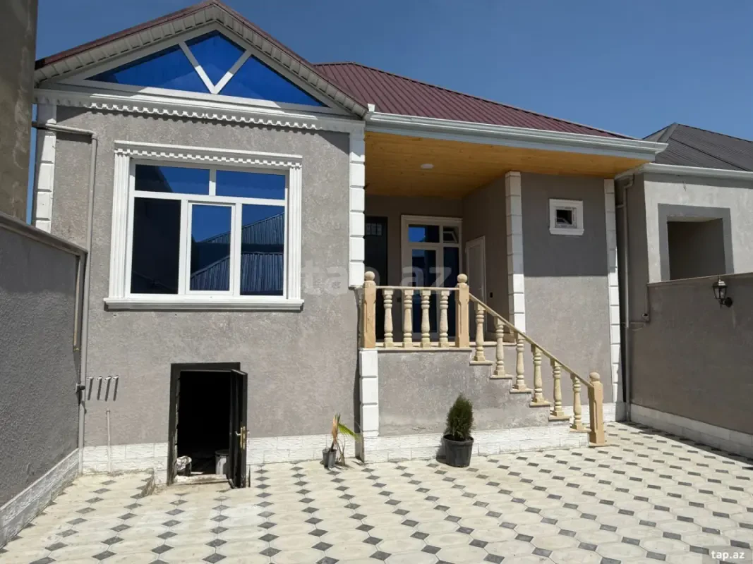 Satılır 3 otaqlı həyət evi 100 m²