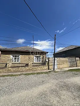 Satılır 7 otaqlı həyət evi 150 m² — Quba 7 otaq 150.00 m²