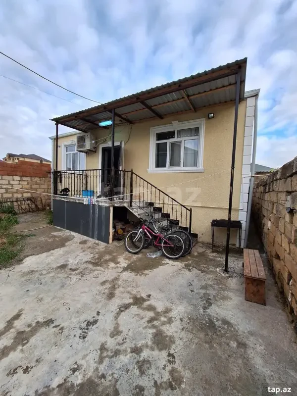 Satılır 3 otaqlı həyət evi 90 m²