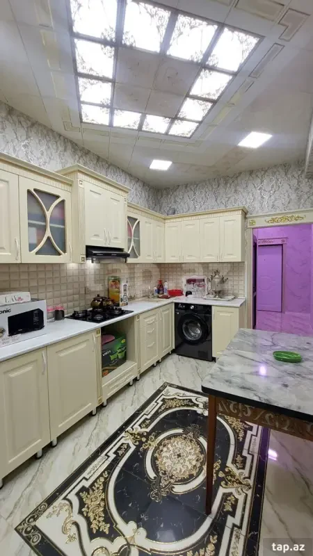 Satılır 2 otaqlı yeni tikili 72 m²