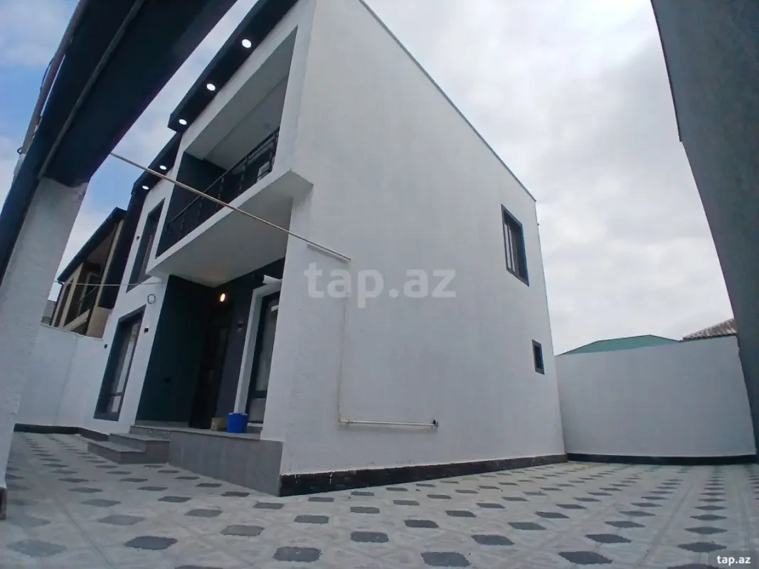 Satılır 4 otaqlı həyət evi 150 m²