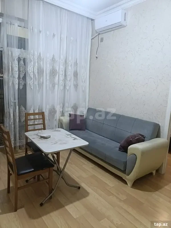 Kirayə verilir 2 otaqlı yeni tikili 50 m²