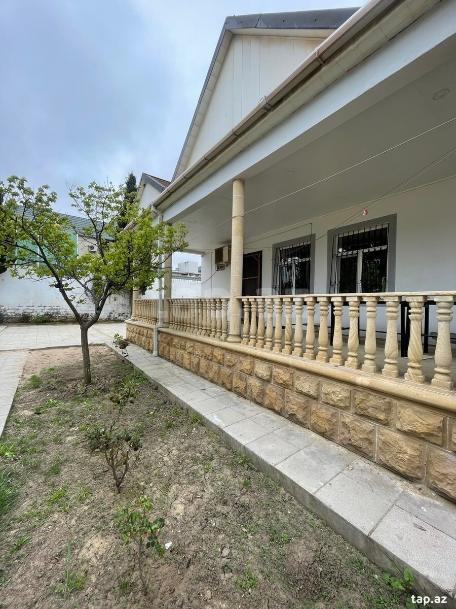 Satılır 4 otaqlı həyət evi 120 m²