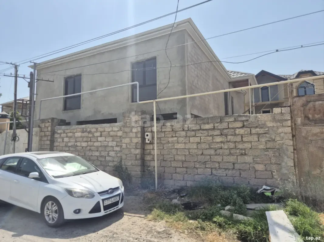 Satılır 7 otaqlı həyət evi 260 m²