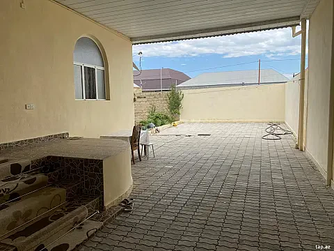 Satılır 4 otaqlı həyət evi 190 m² — Gəncə 4 otaq 190.00 m²