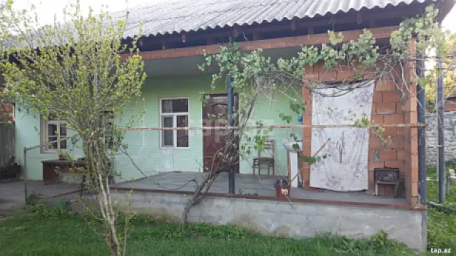 Satılır 3 otaqlı həyət evi 100 m² — Zaqatala 3 otaq 100.00 m²