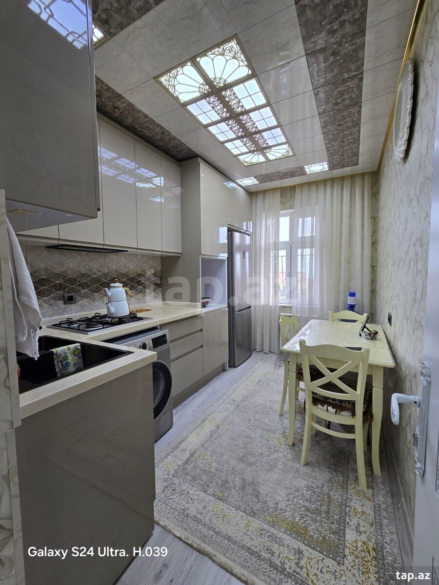 Satılır 4 otaqlı mənzil 88 m²