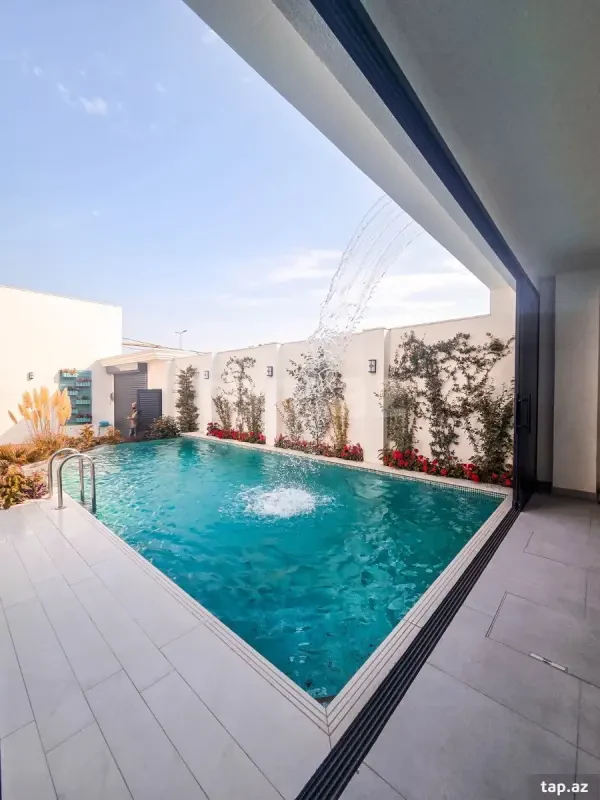 Satılır 5 otaqlı həyət evi 250 m²