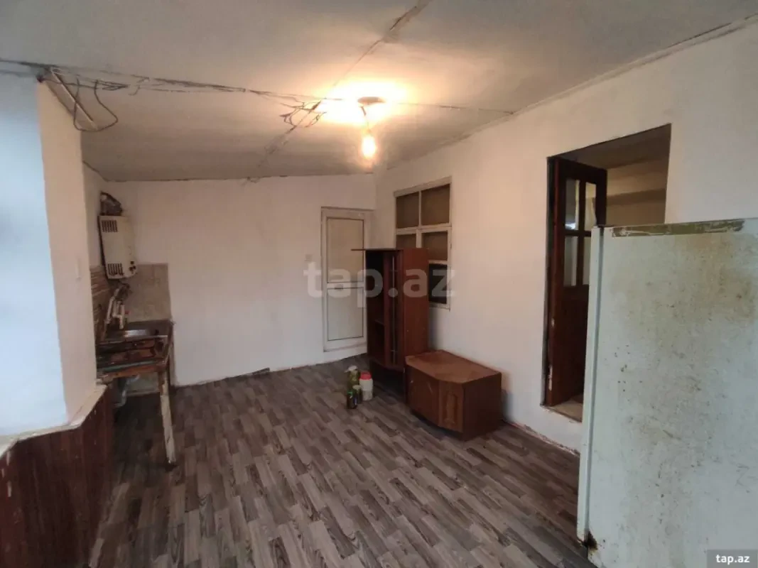 Satılır 1 otaqlı həyət evi 70 m²