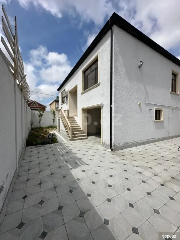 Satılır 4 otaqlı həyət evi 185 m²
