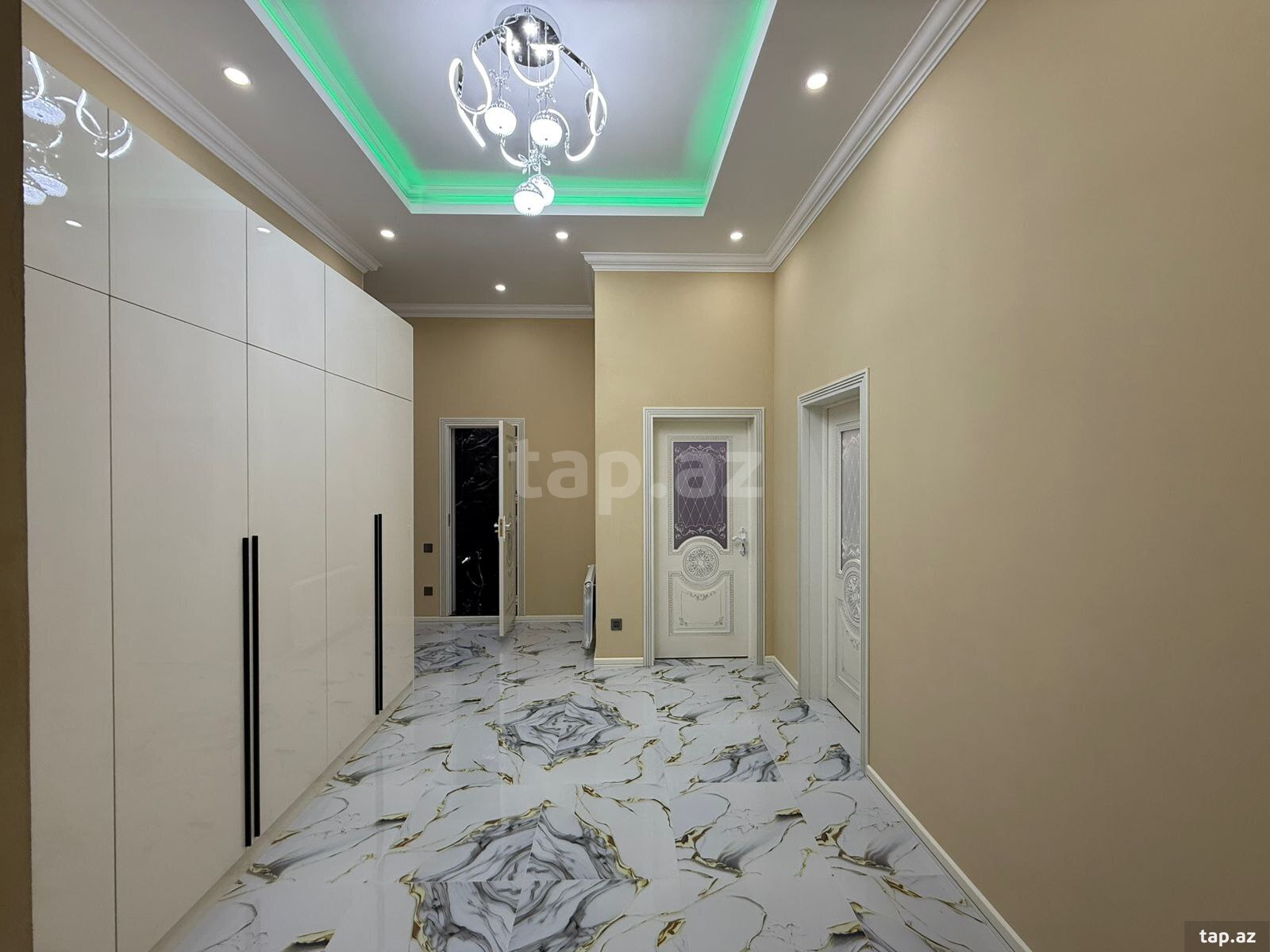 Satılır 2 otaqlı yeni tikili 88 m²