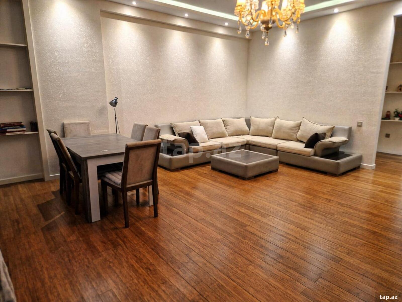 Kirayə verilir 4 otaqlı yeni tikili 195 m²