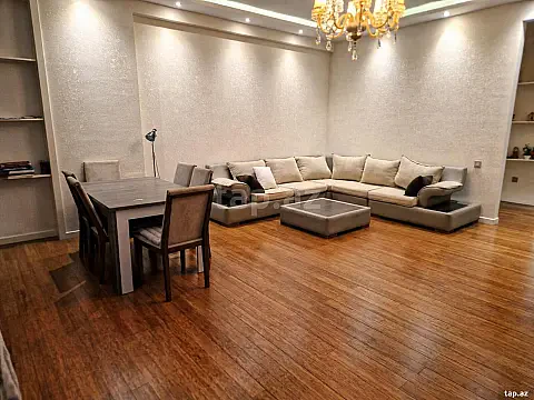 Kirayə verilir 4 otaqlı yeni tikili 195 m² — Bakı, Nizami 4 otaq 195.00 m²