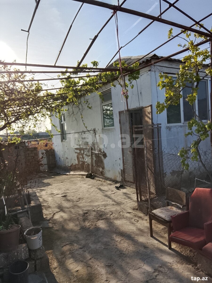 Satılır 3 otaqlı həyət evi 80 m²