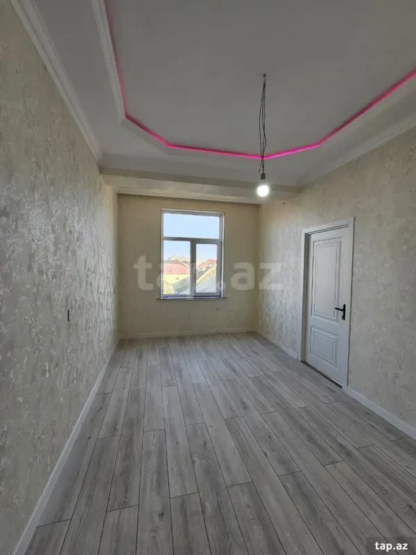 Satılır 3 otaqlı yeni tikili 65 m²