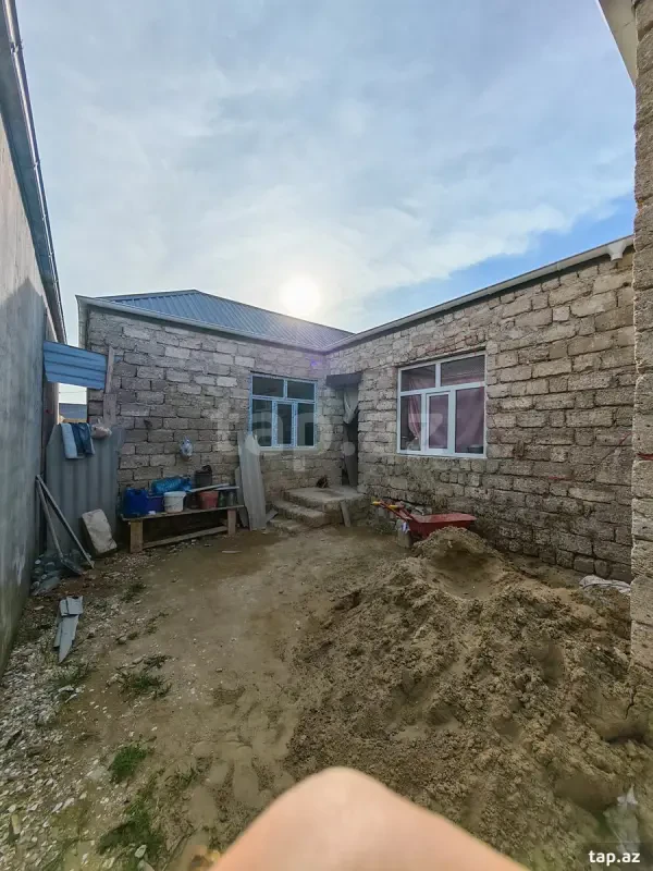 Satılır 2 otaqlı həyət evi 60 m²