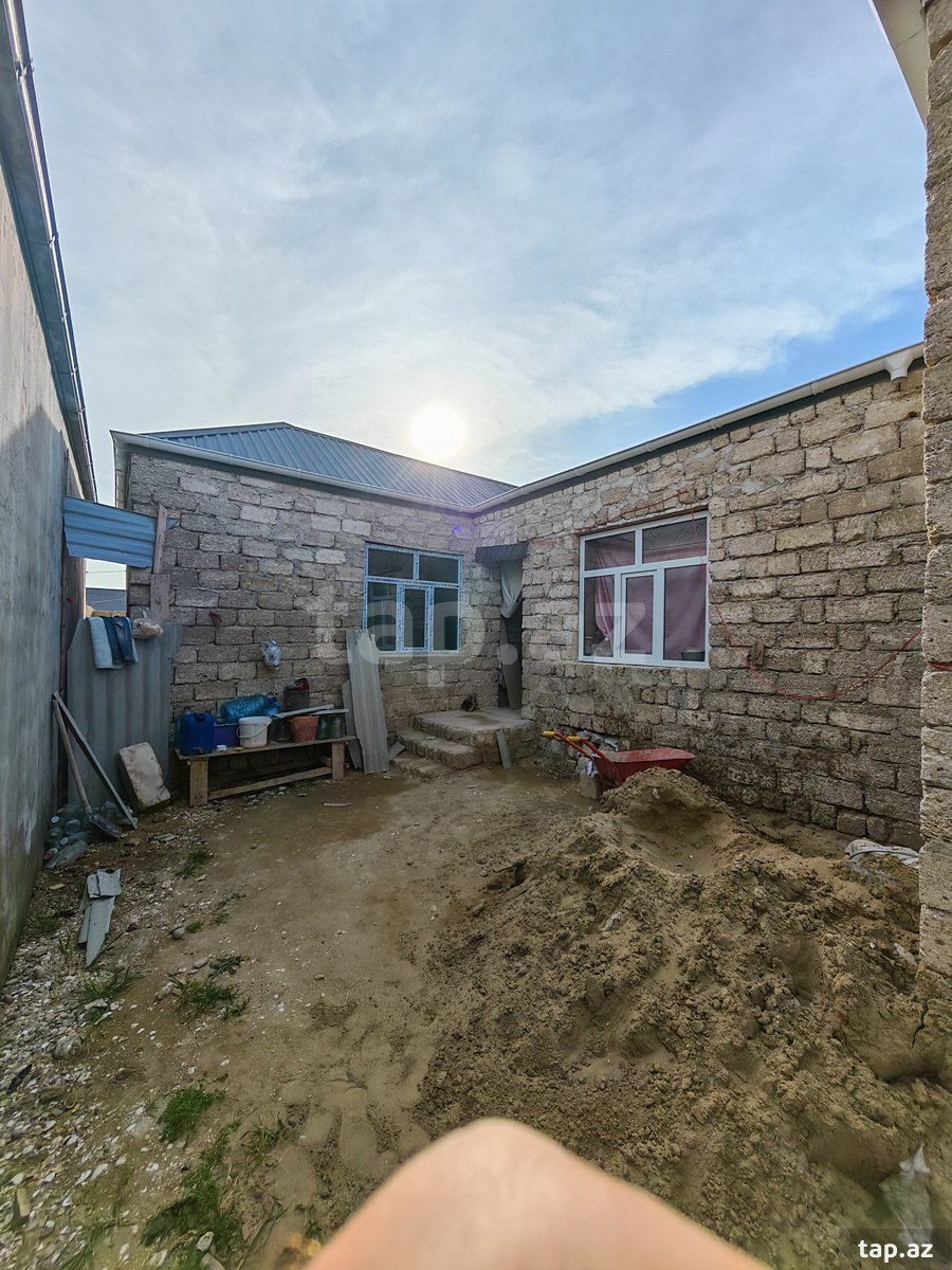 Satılır 2 otaqlı həyət evi 60 m²