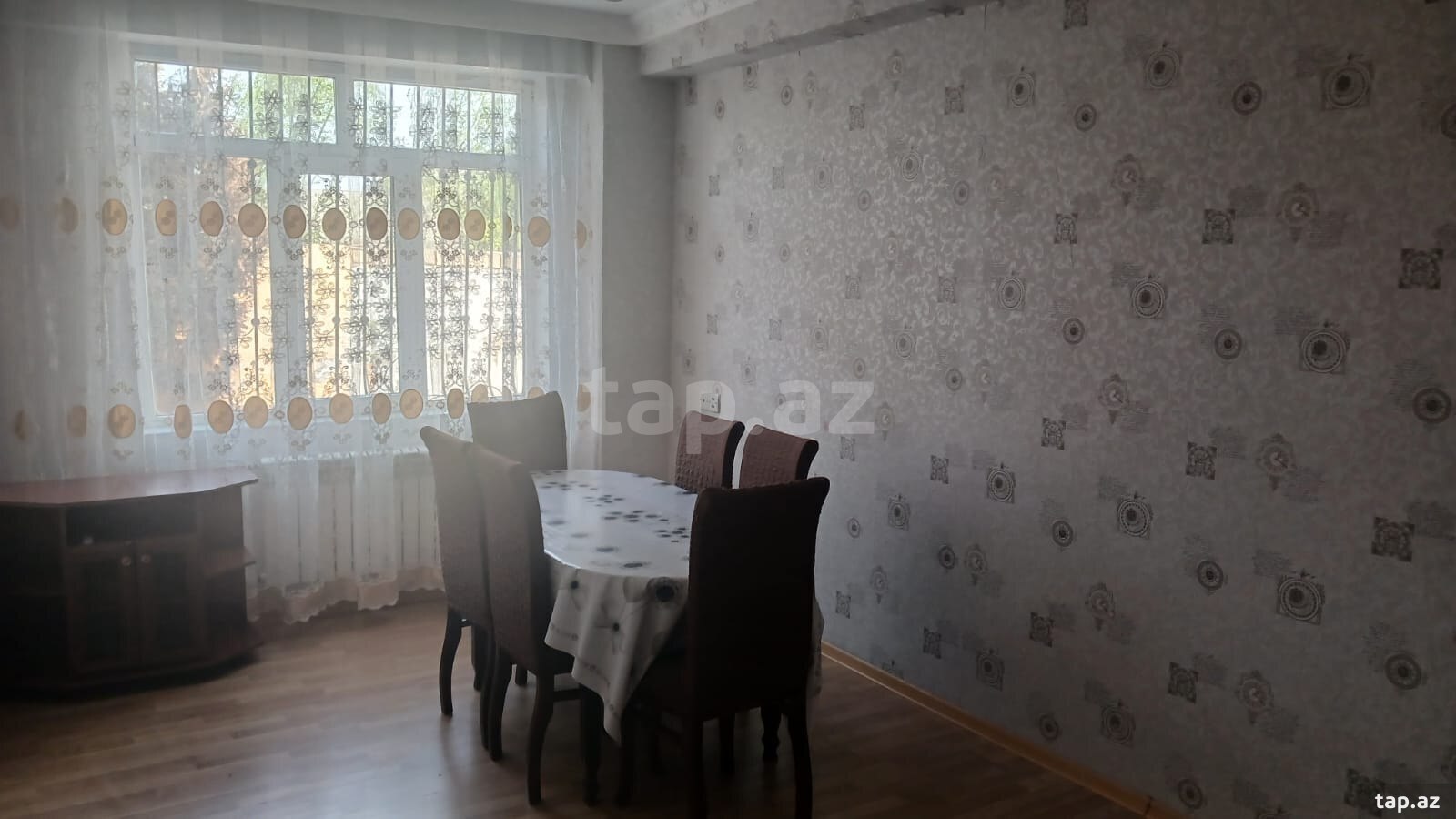 Kirayə verilir 2 otaqlı yeni tikili 70 m²