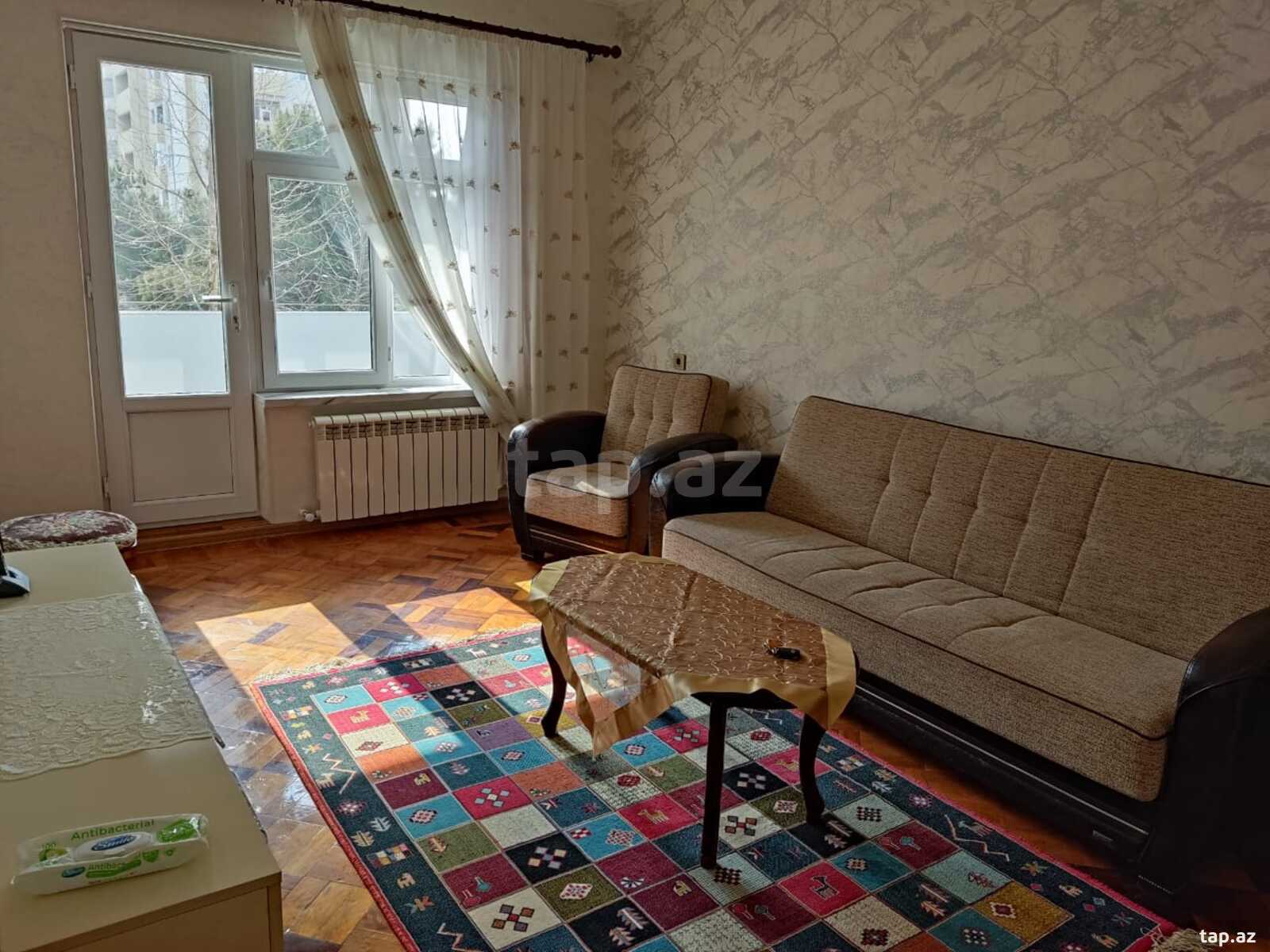 Kirayə verilir 2 otaqlı mənzil 65 m²