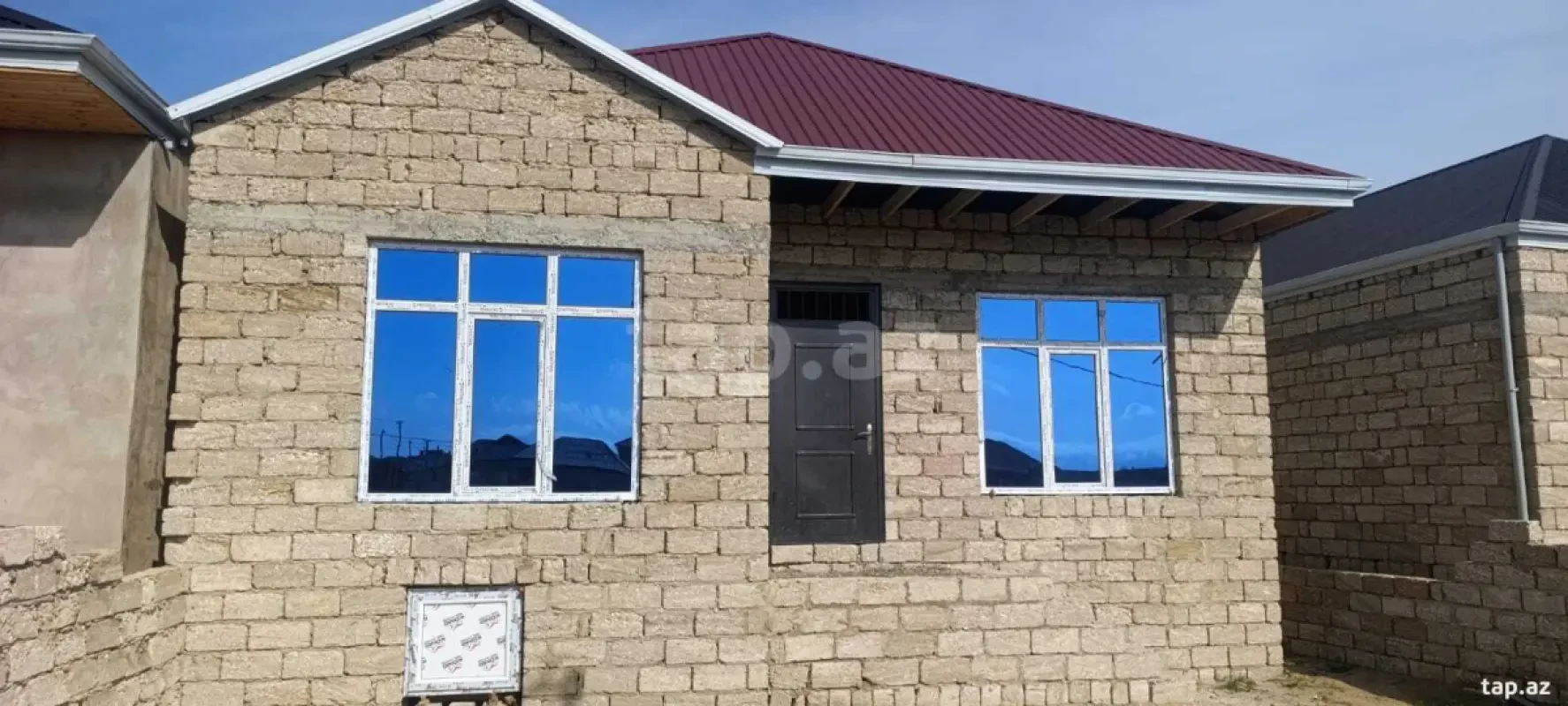 Satılır 3 otaqlı həyət evi 100 m²