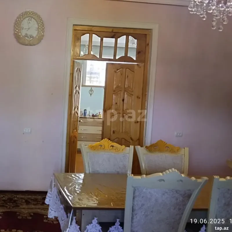 Satılır 3 otaqlı həyət evi 180 m²