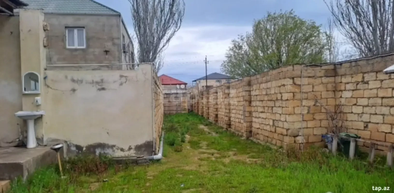 Satılır 1 otaqlı həyət evi 32 m²