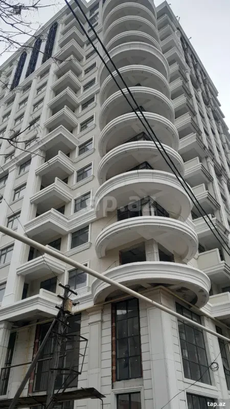 Satılır 3 otaqlı yeni tikili 144 m²
