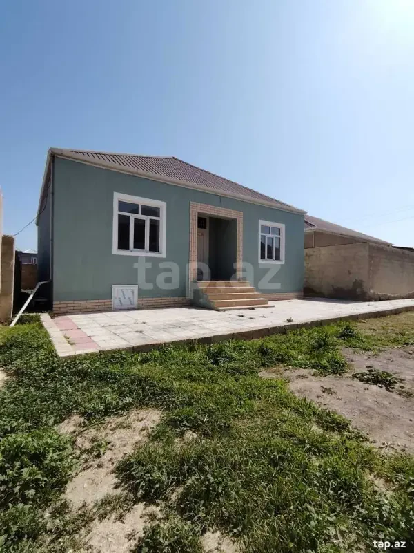 Satılır 4 otaqlı həyət evi 100 m²
