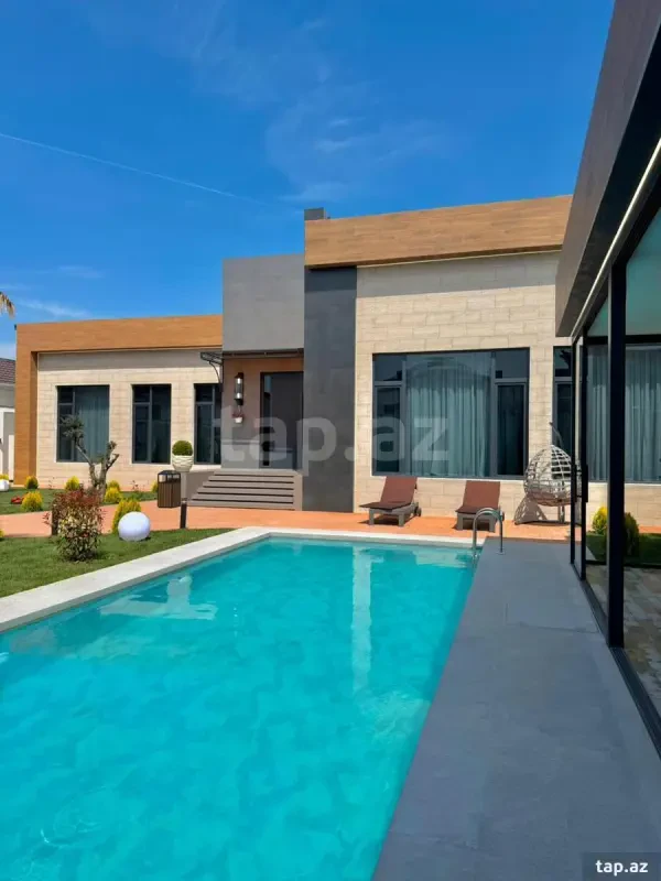 Satılır 5 otaqlı həyət evi 270 m²