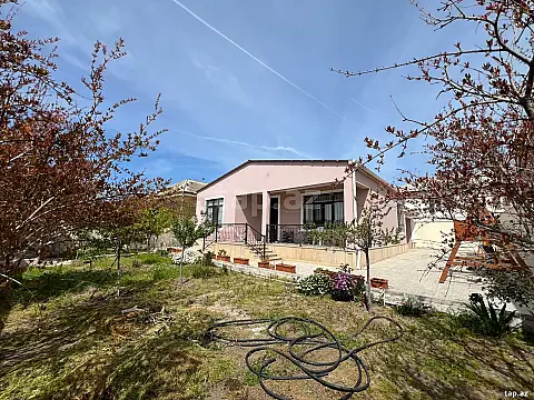 Satılır 2 otaqlı həyət evi 100 m² — Bakı, Novxanı 2 otaq 100.00 m²