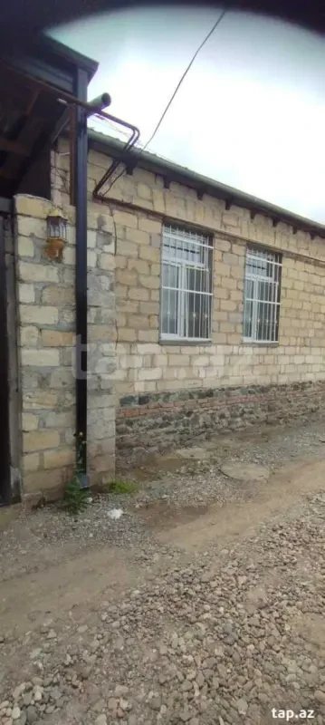Satılır 3 otaqlı həyət evi 100 m²