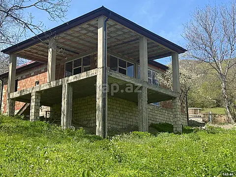 Satılır 5 otaqlı həyət evi 135 m² — Quba 5 otaq 135.00 m²