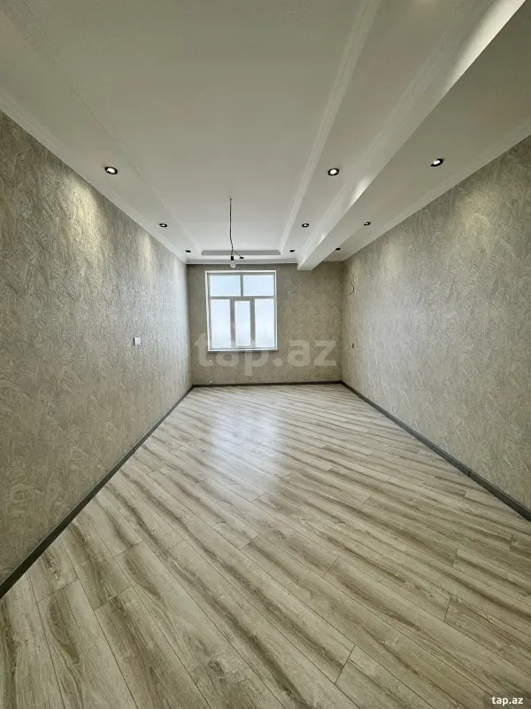 Satılır 3 otaqlı yeni tikili 77 m²
