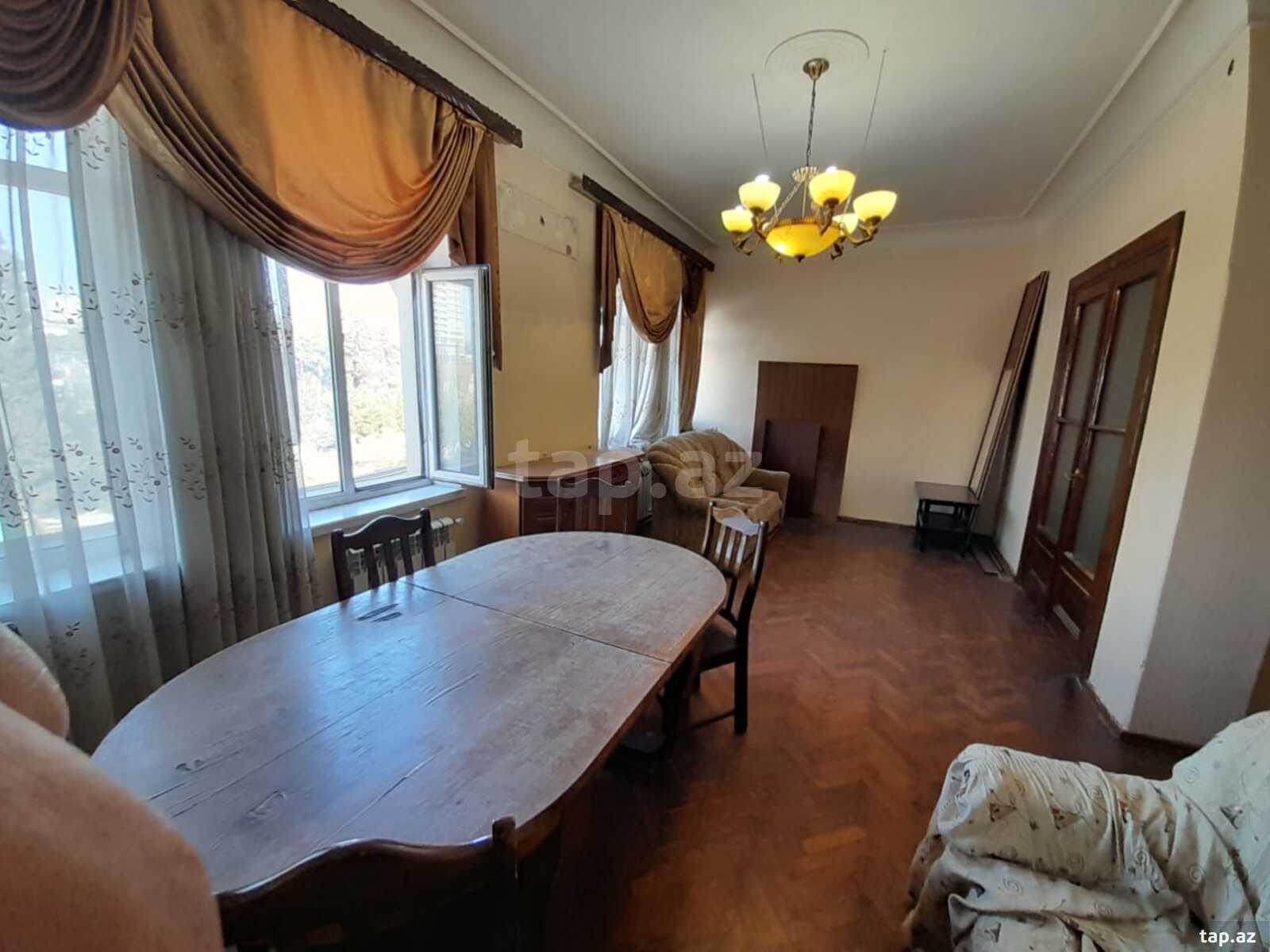 Satılır 3 otaqlı mənzil 93.3 m²
